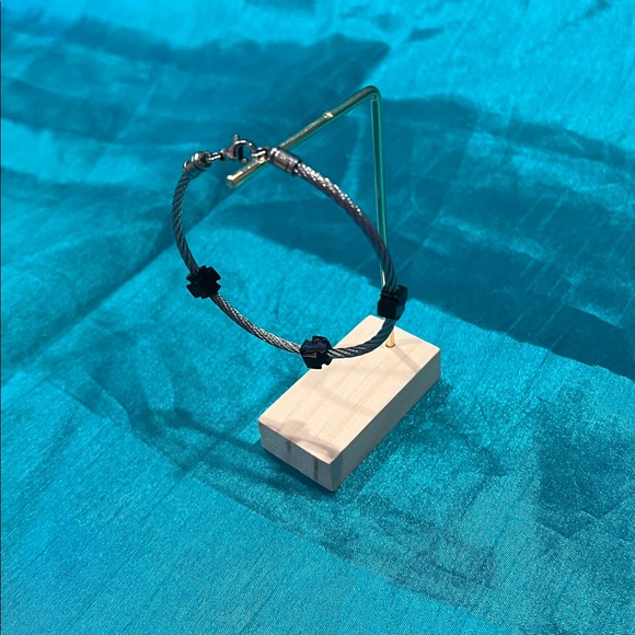 Bracelet - Picture 3 of 6